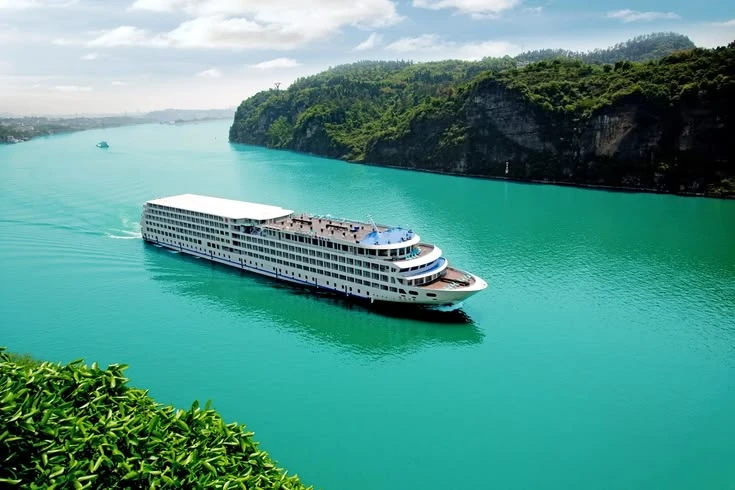 Chongqing – Yangtze River Three Gorges Cruise 7D6N Tour 2026